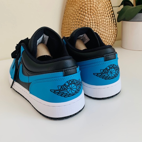 Air Jordan 1 Low - Picture 4 of 11